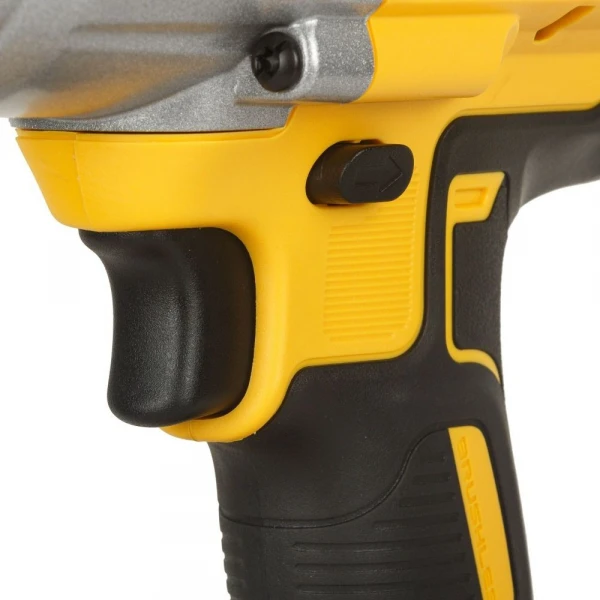 Гайковерт аккумуляторный Dewalt DCF899NТ