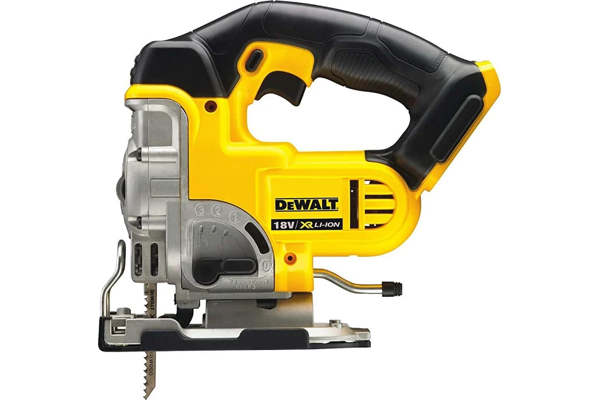 Лобзик аккумуляторный DEWALT 18.0 DCS331N